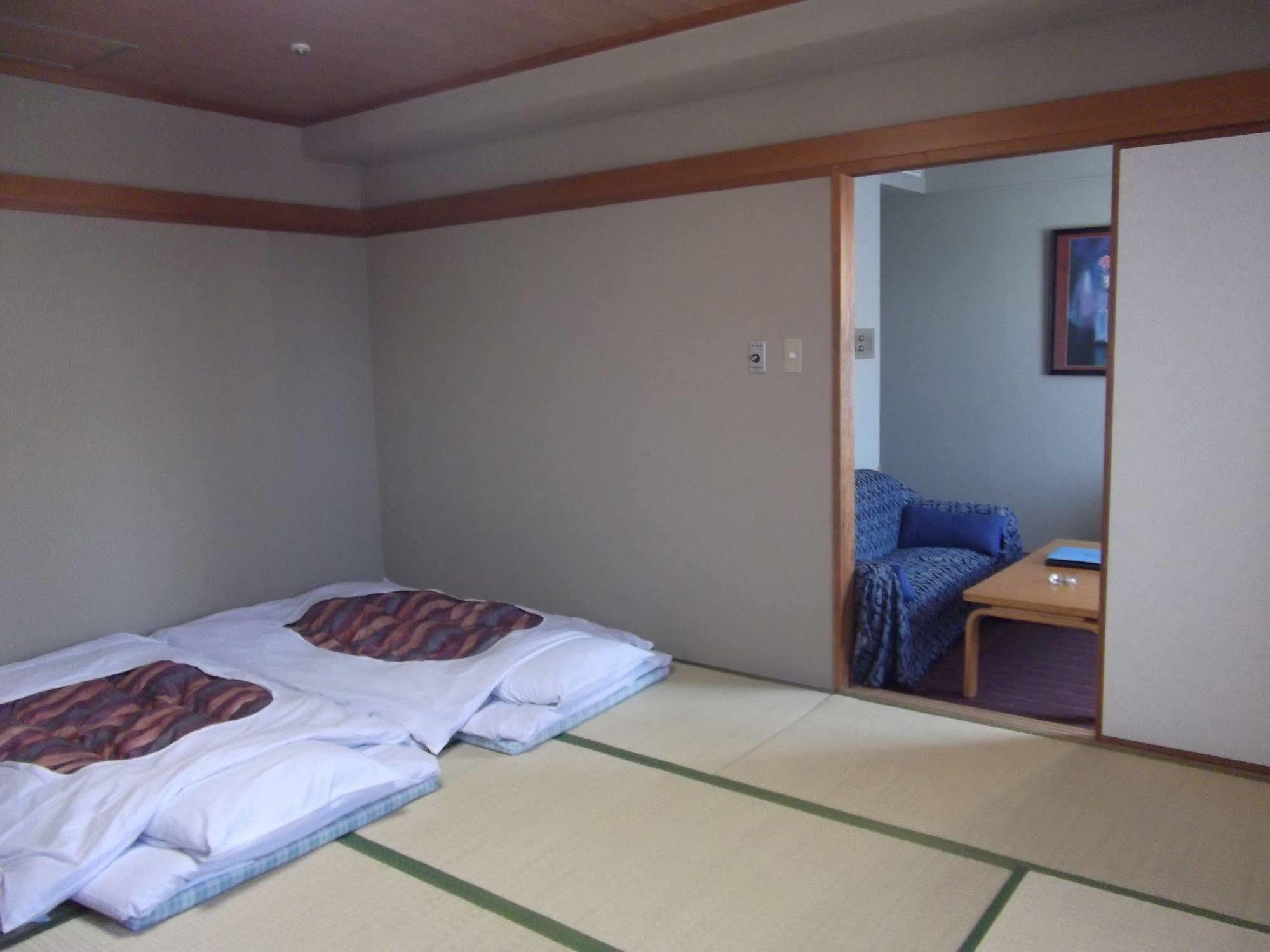 Ichikawa Grand Hotel Экстерьер фото