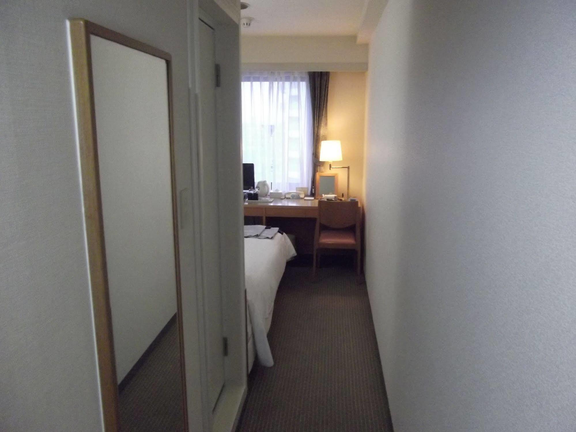 Ichikawa Grand Hotel Экстерьер фото